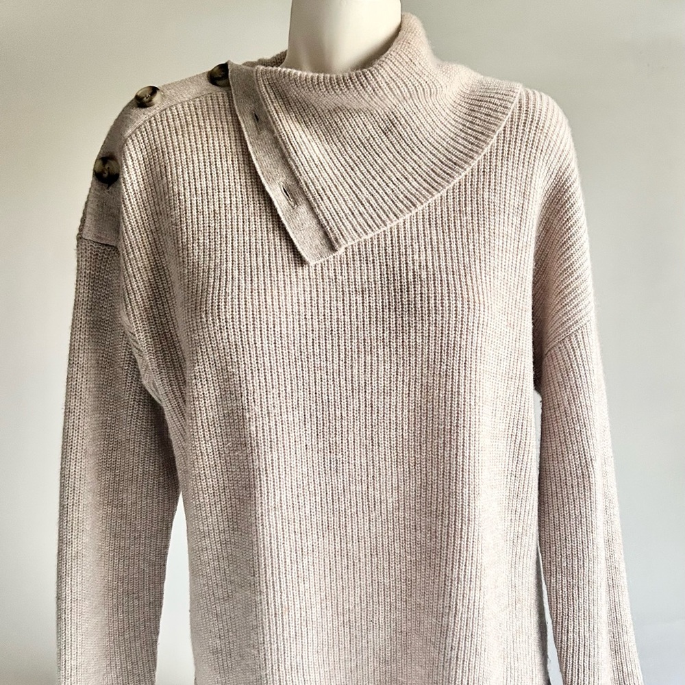 Madewell Beige 60% Wool 40% Polyamide Ribbed Sweater Button Detail size M
